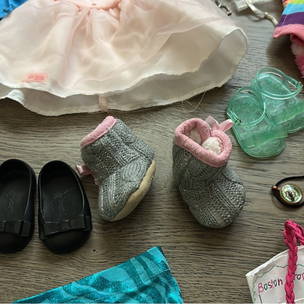 American Girl doll and Our Generation mixed Clothing and Accessories Bundle - Picture 3 of 4